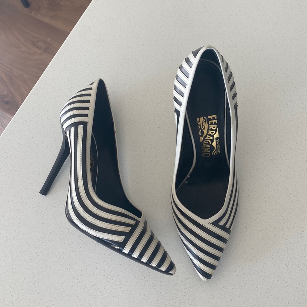 Ferragamo black & white pointed toe pumps